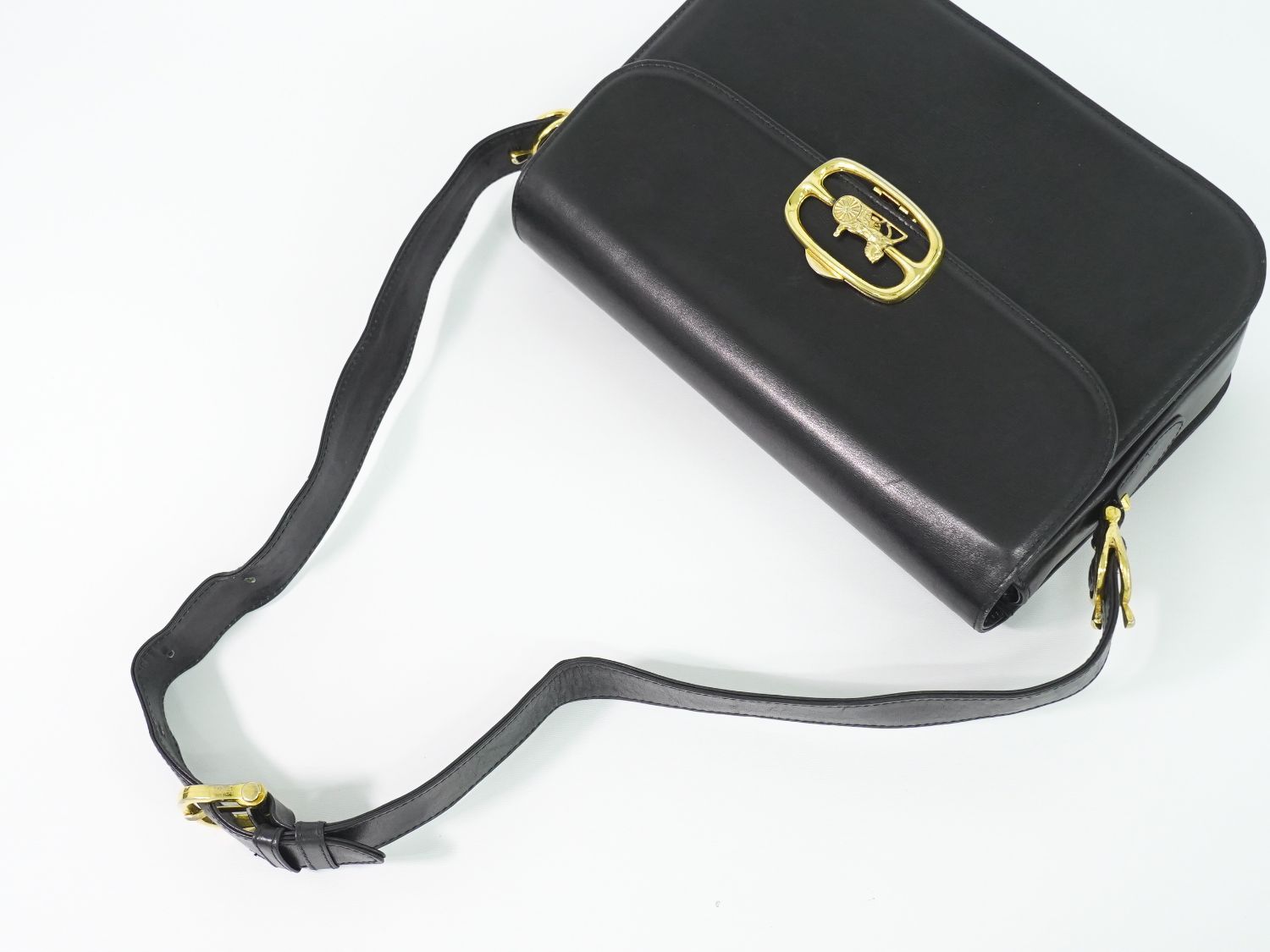 Celine Carriage Shoulder Bag Leather Black — view 4