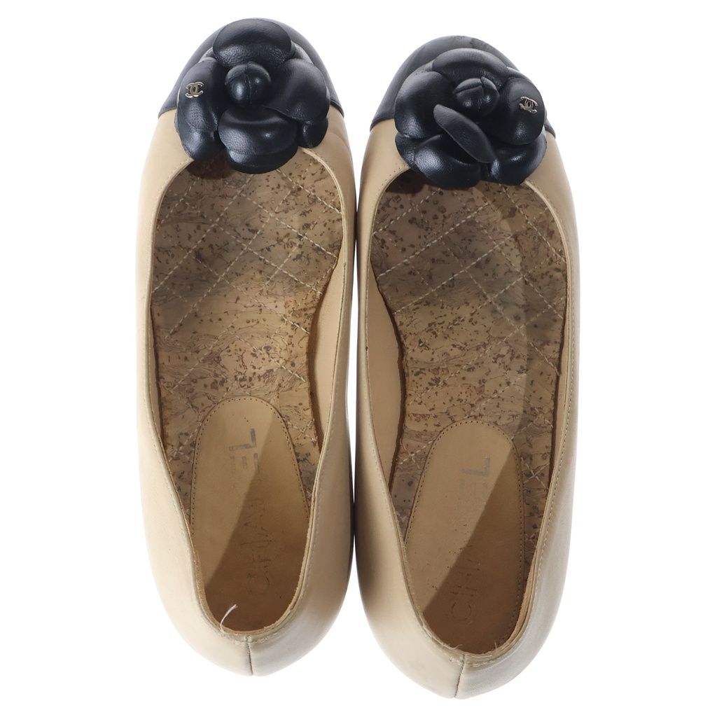 Chanel Canary Motif Pointed Toe Leather Flat Shoes Beige — view 4