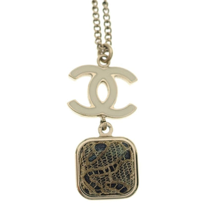 Chanel CC Logo Necklace Gold Plated White — view 3