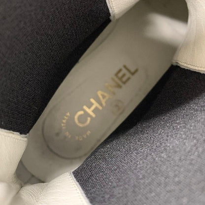 Chanel Boots Short Shoes Leather Patent White Black CC Logo Side Gore — view 7