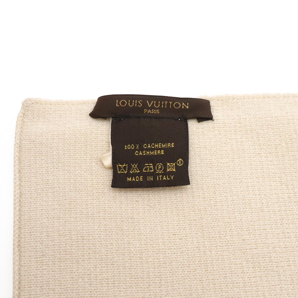Louis Vuitton Scarf Zipper Pocket Cashmere Beige — view 9