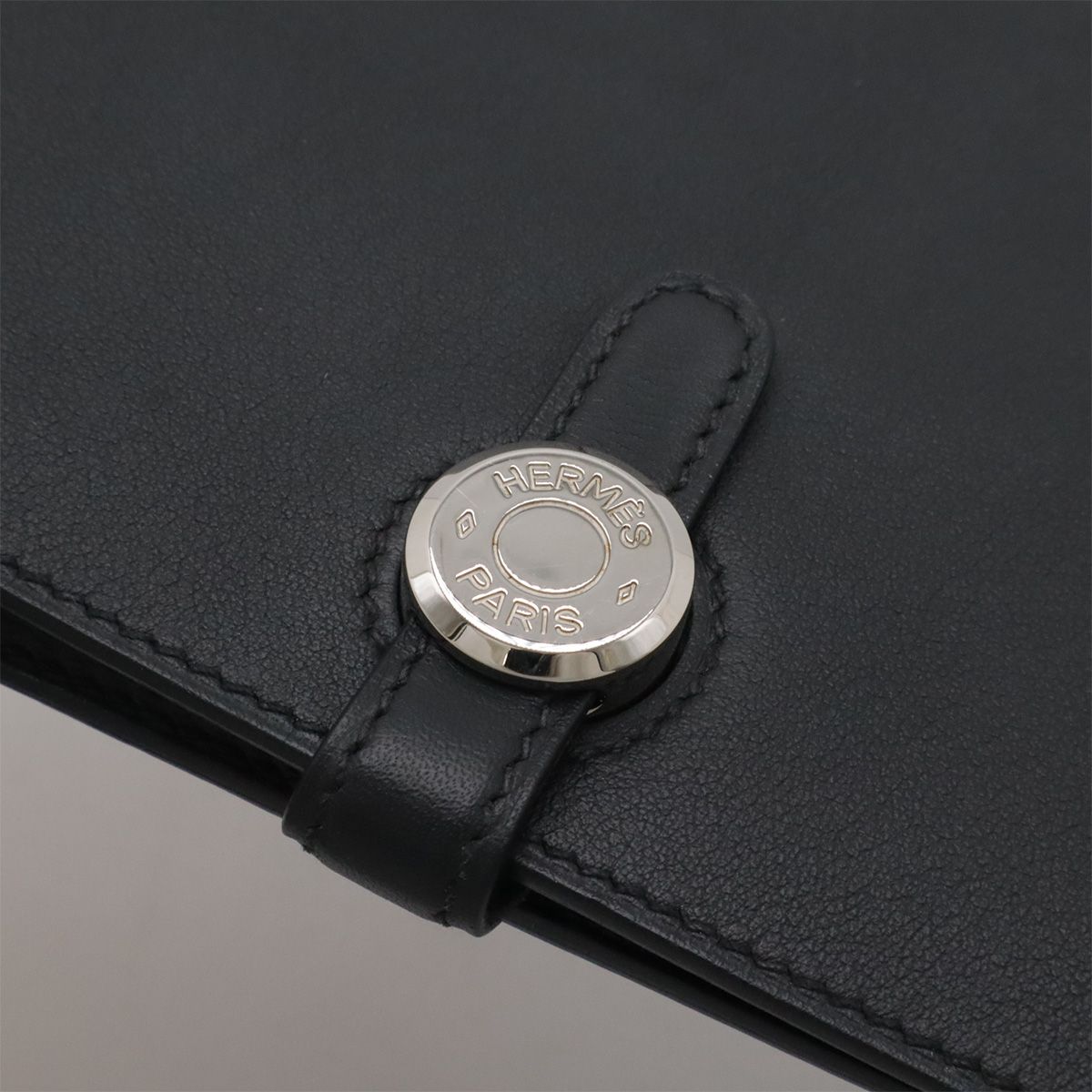Hermes Dogon Rectoverso Long Bifold Wallet Veau Swift Black Silver — view 5
