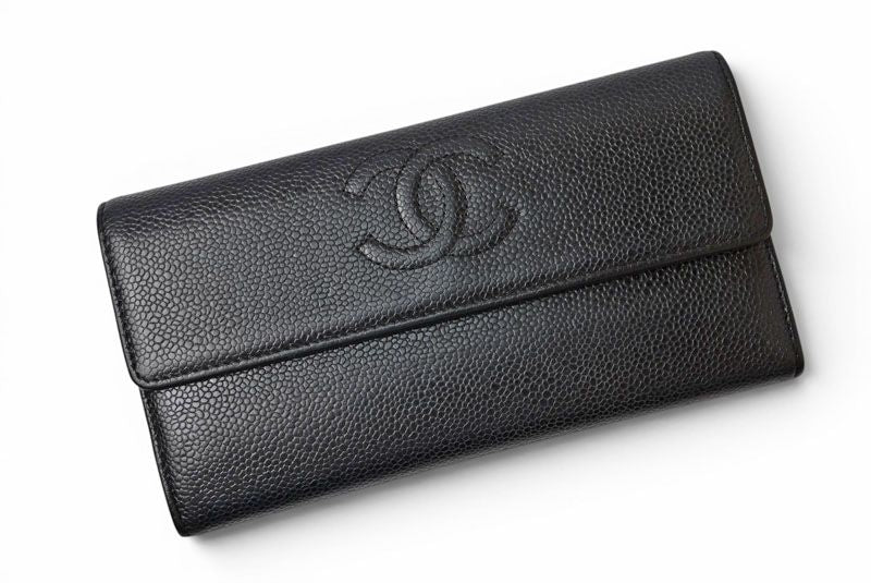 Chanel Wallet Caviar Leather Black CC Logo — view 2