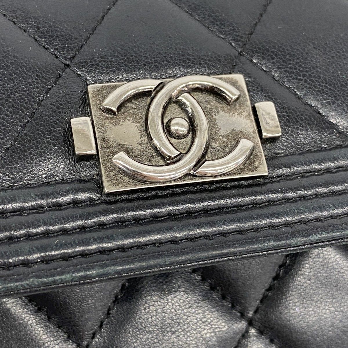 Chanel Wallet Boy Lambskin Black Silver — view 8