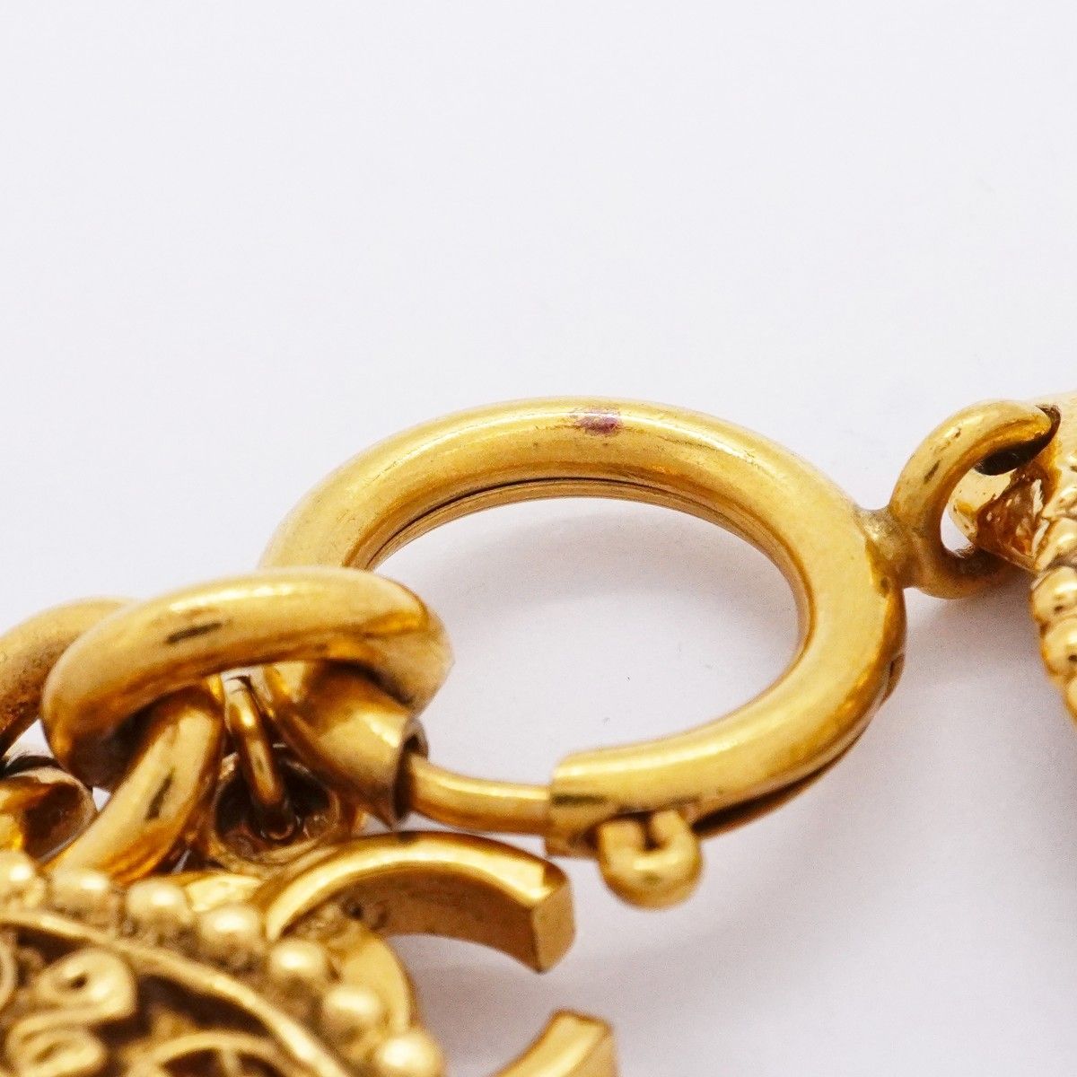 Chanel Bracelet Vintage CC Logo Cambon Gold Plated — view 8