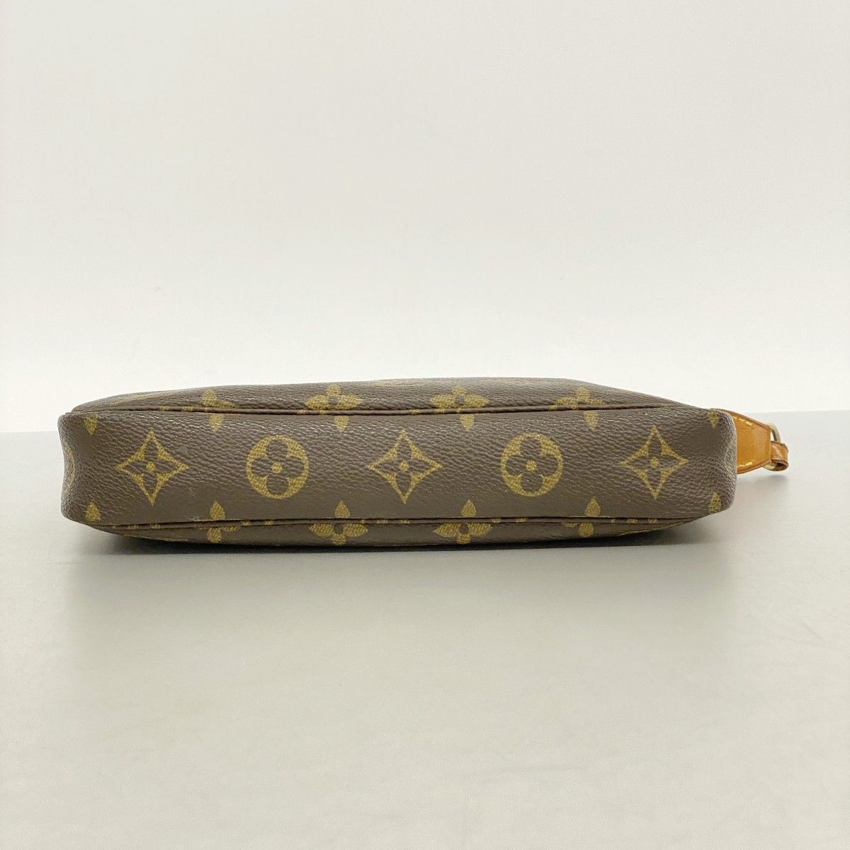 Louis Vuitton Pouch Monogram Pochette Brown — view 3