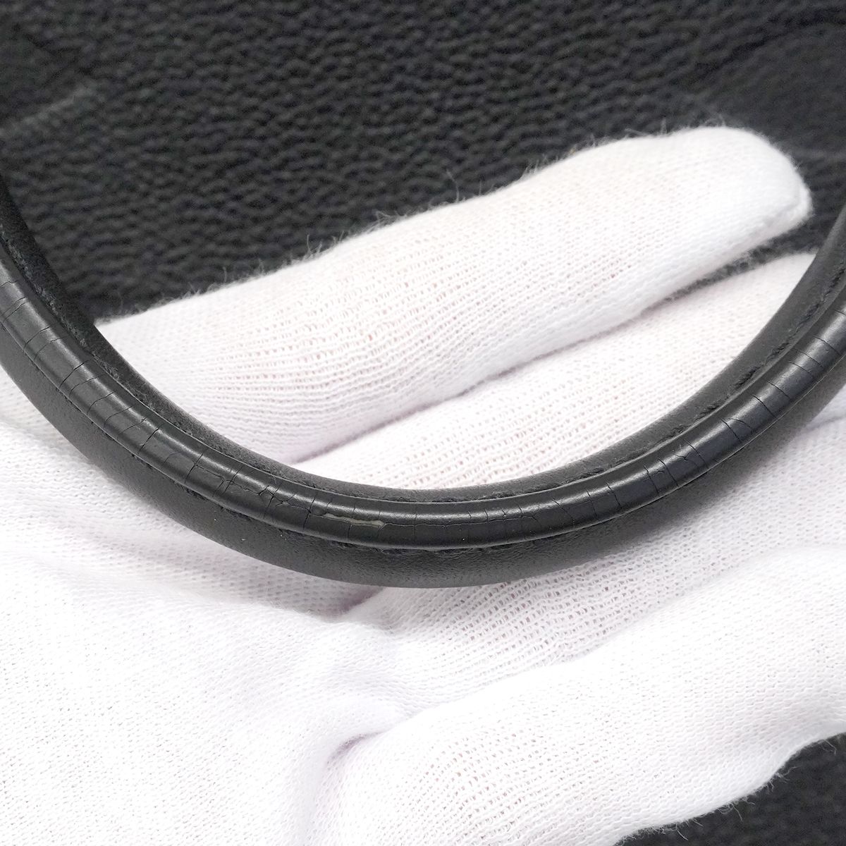 Louis Vuitton Tote Monogram Empreinte On The Go GM Noir 2-Way — view 9