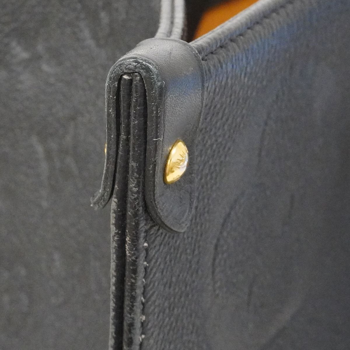 Louis Vuitton Tote Monogram Empreinte On The Go GM Noir 2-Way — view 8