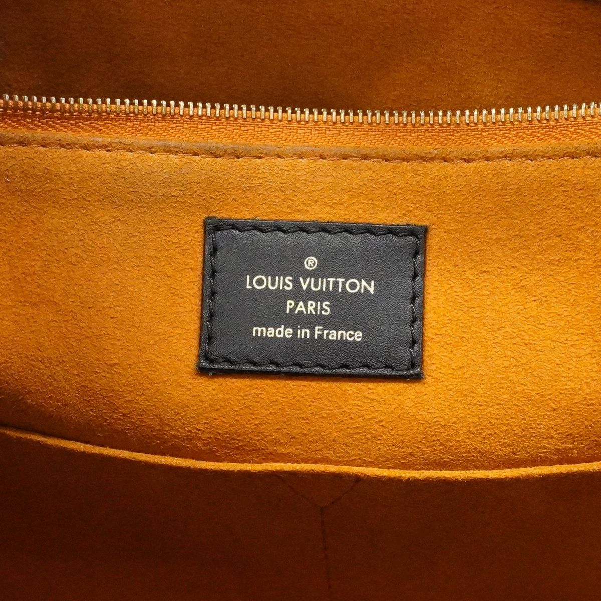 Louis Vuitton Tote Monogram Empreinte On The Go GM Noir 2-Way — view 5