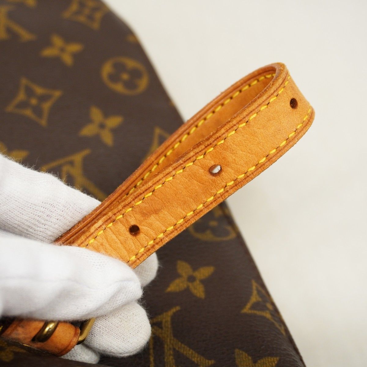 Louis Vuitton Tote Monogram Bucket GM Brown — view 9