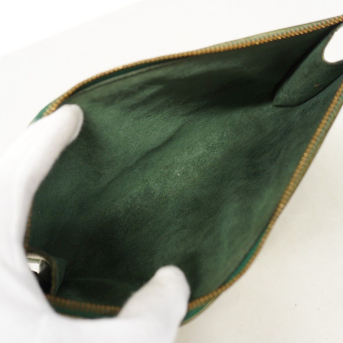 Louis Vuitton Pouch Epi Pochette Borneo Green — view 4
