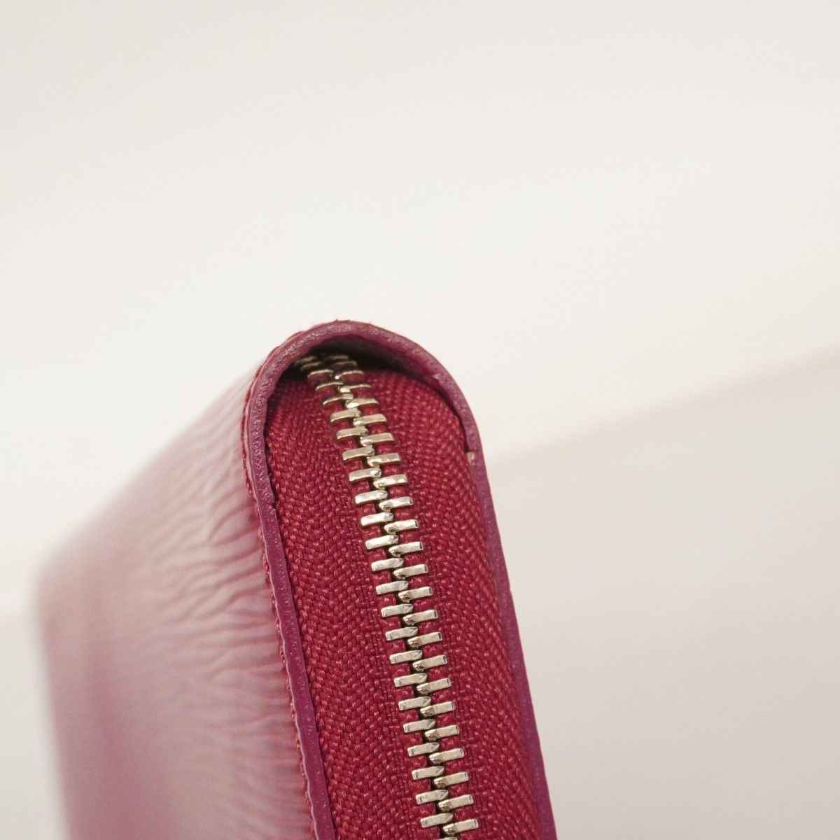 Louis Vuitton Wallet Epi Zippy Fuchsia — view 5