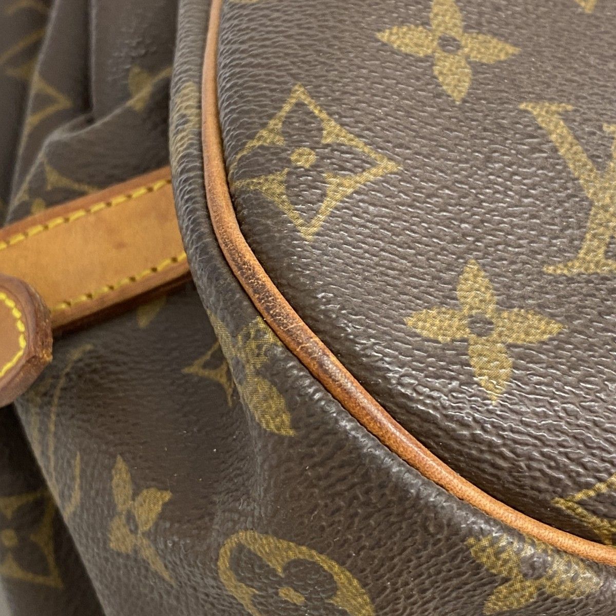 Louis Vuitton Shoulder Bag Monogram Saumur 35 Brown — view 6