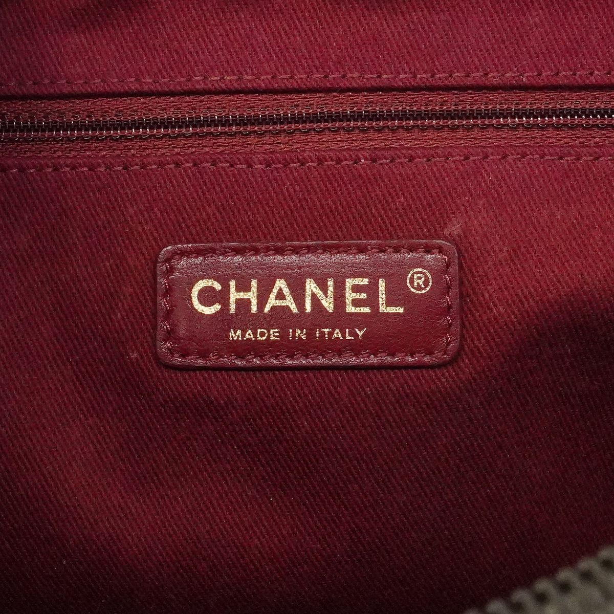 Chanel Shoulder Bag Quilted Caviar Leather Brown Gold — view 5
