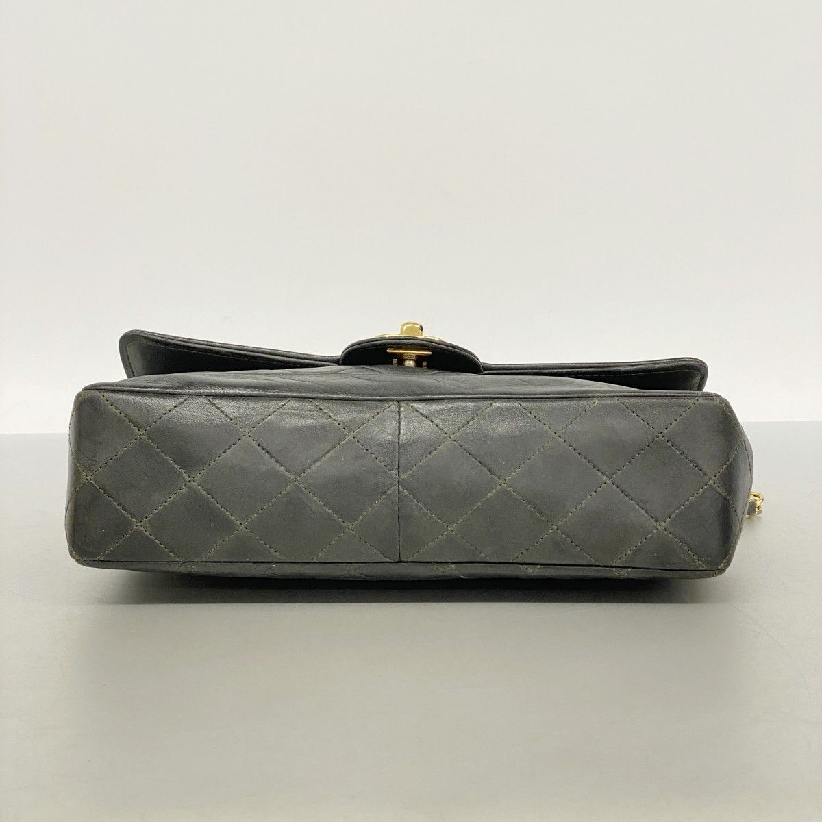 Chanel Shoulder Bag Quilted Lambskin Moss Green Gold — view 3