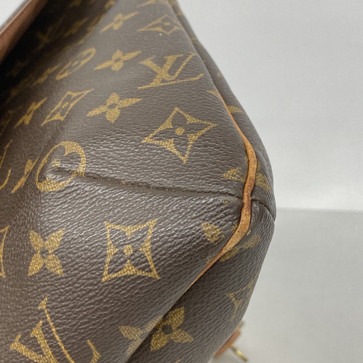 Louis Vuitton Shoulder Bag Monogram Musette Brown — view 9