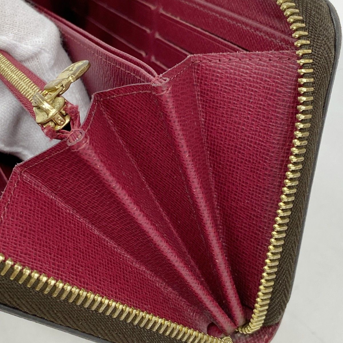 Louis Vuitton Wallet Monogram Zippy Fuchsia — view 7