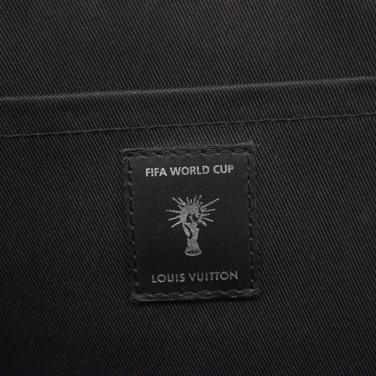 Louis Vuitton Clutch Epi Pochette Jour GM White Noir Fifa World — view 5