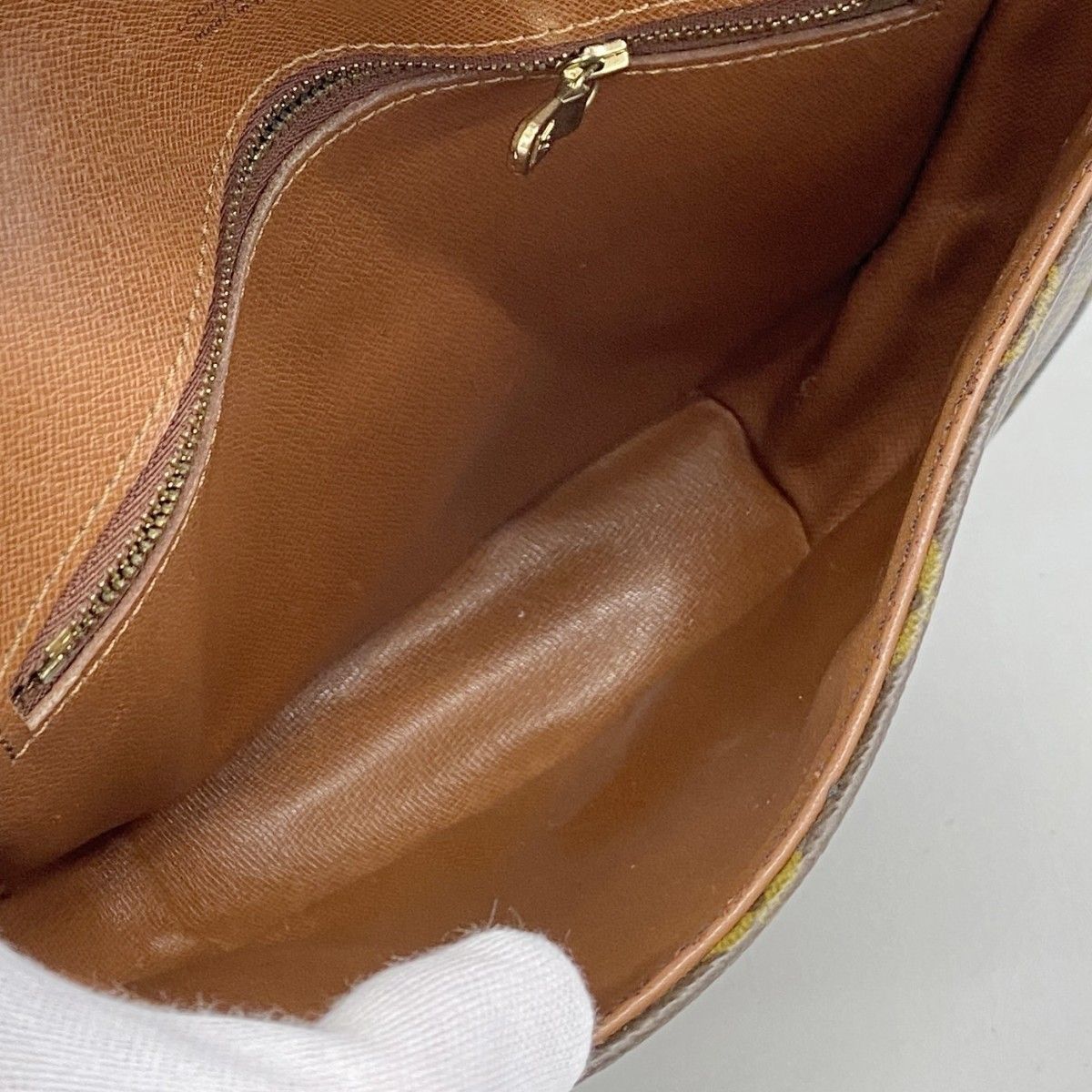 Louis Vuitton Shoulder Bag Monogram Cite Brown — view 4