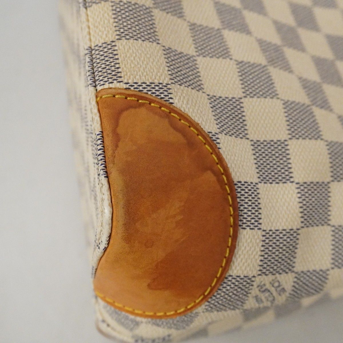 Louis Vuitton Tote Damier Azur Hampstead PM White — view 6