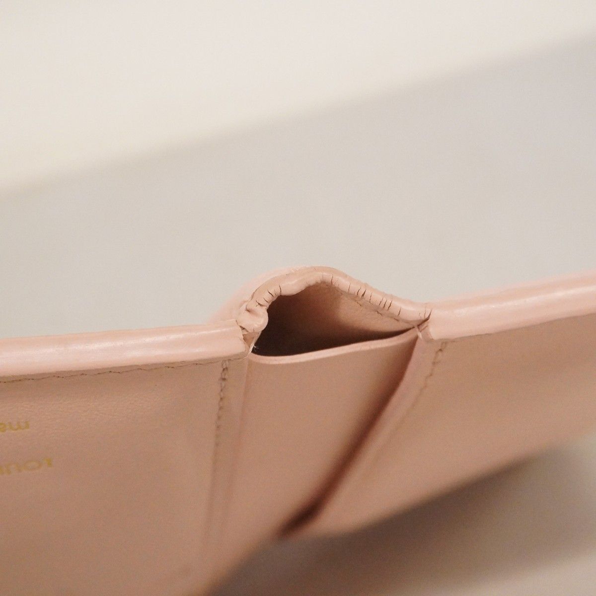 Louis Vuitton Trifold Wallet Taurillon Portefeuille Capucines Compact Rose — view 6