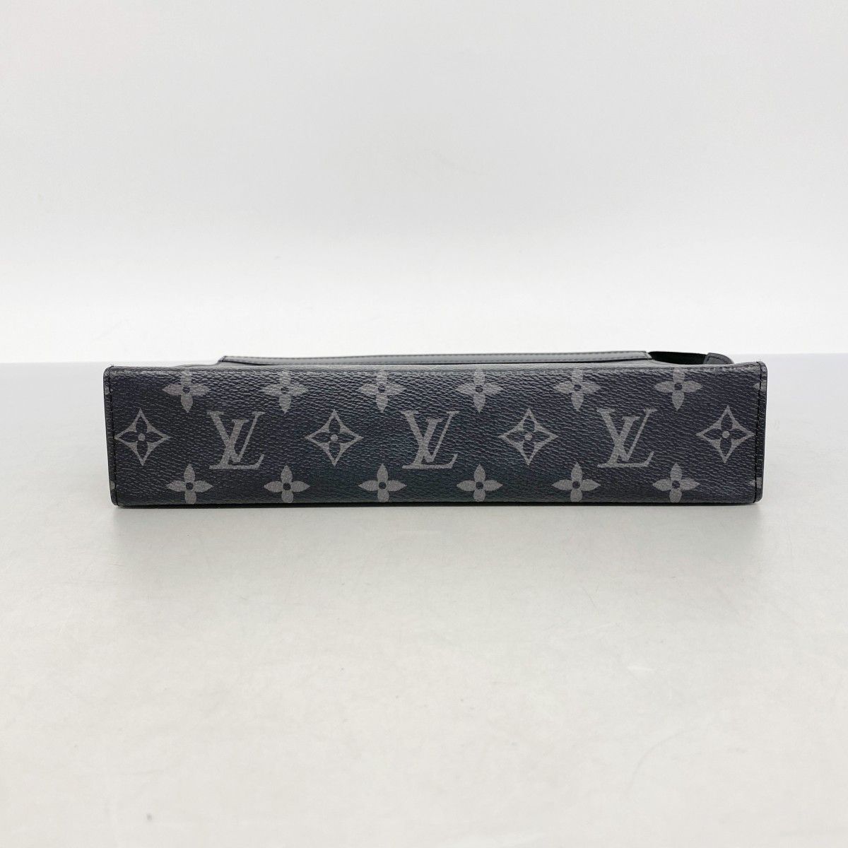 Louis Vuitton Clutch Monogram Eclipse Pochette Voyage Black — view 3