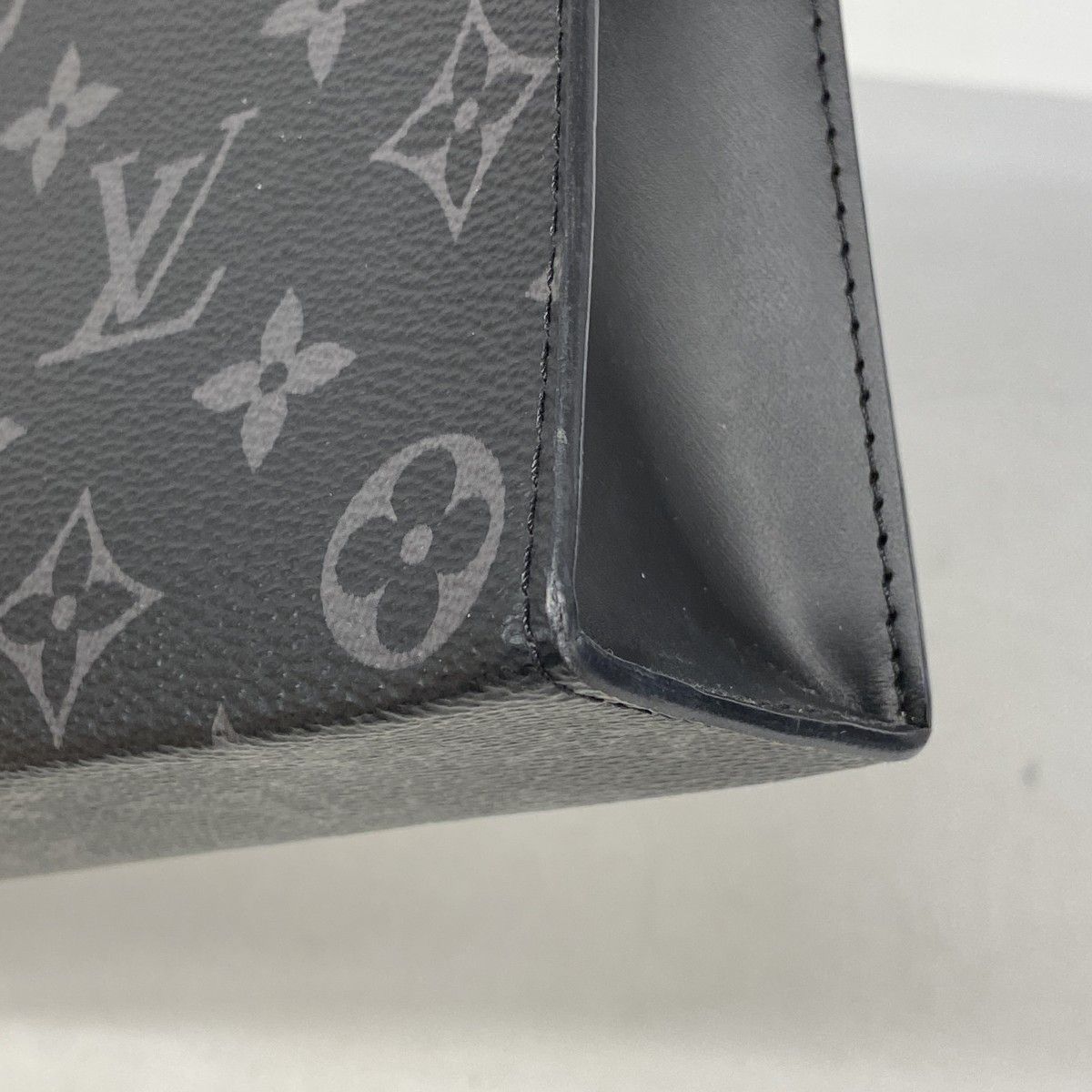 Louis Vuitton Clutch Monogram Eclipse Pochette Voyage Black — view 6