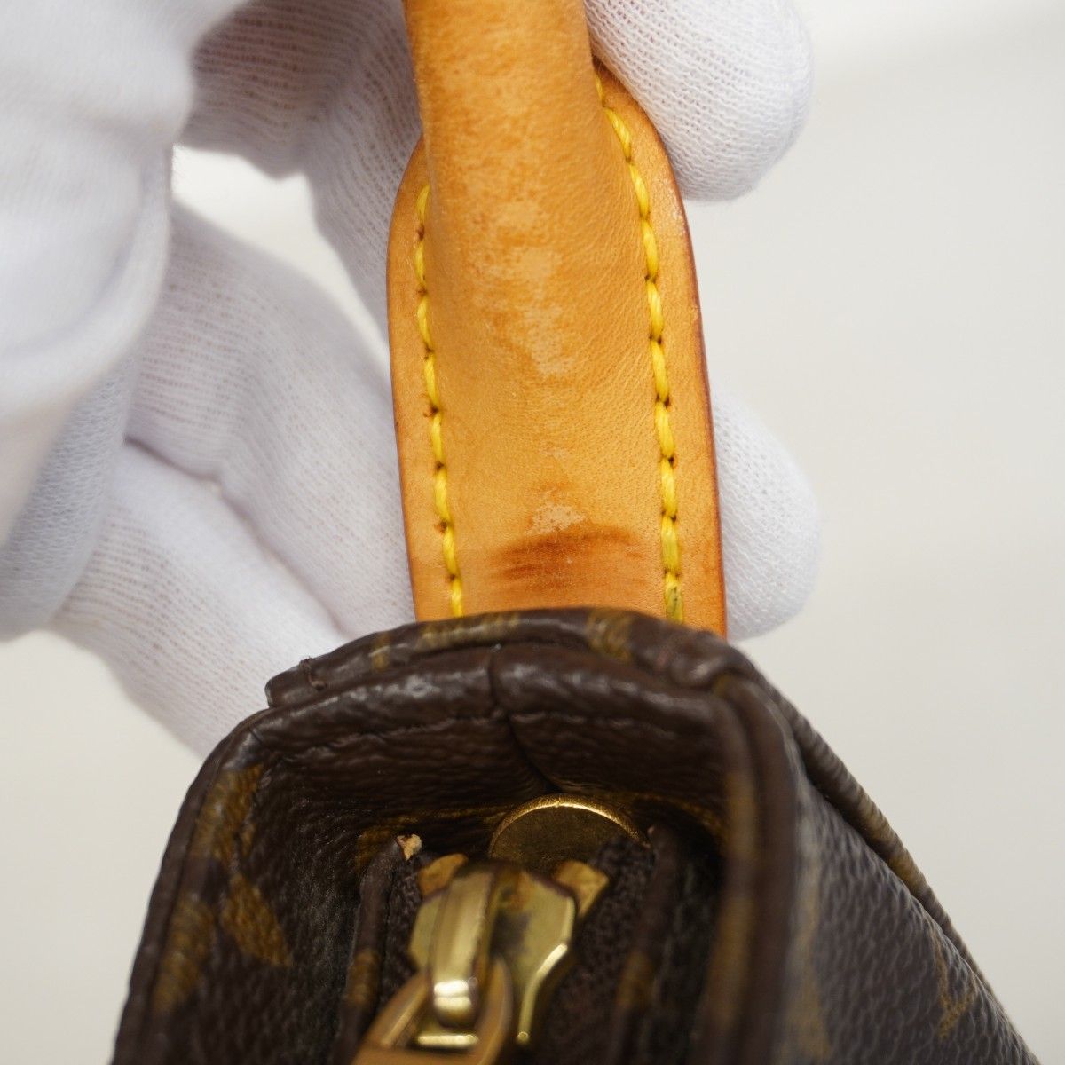 Louis Vuitton Shoulder Bag Monogram Looping Brown — view 7