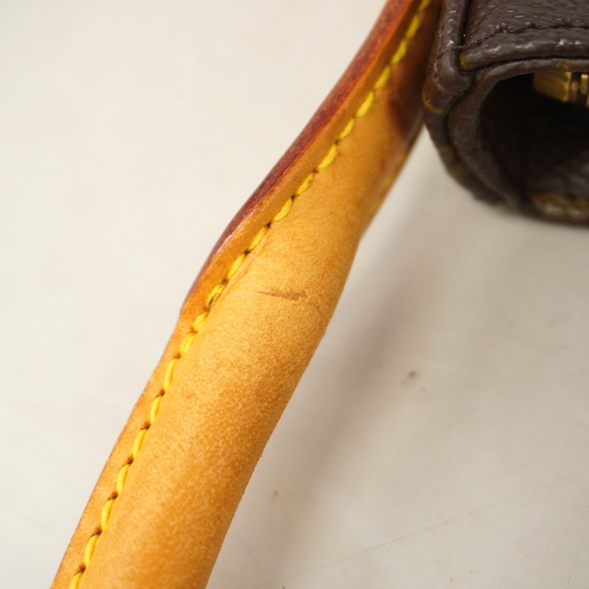 Louis Vuitton Shoulder Bag Monogram Looping Brown — view 8