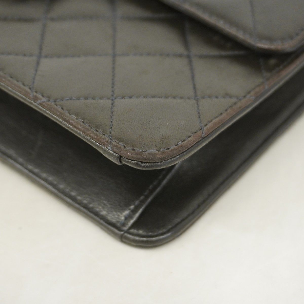 Chanel Shoulder Bag Quilted Lambskin Black Gold — view 6