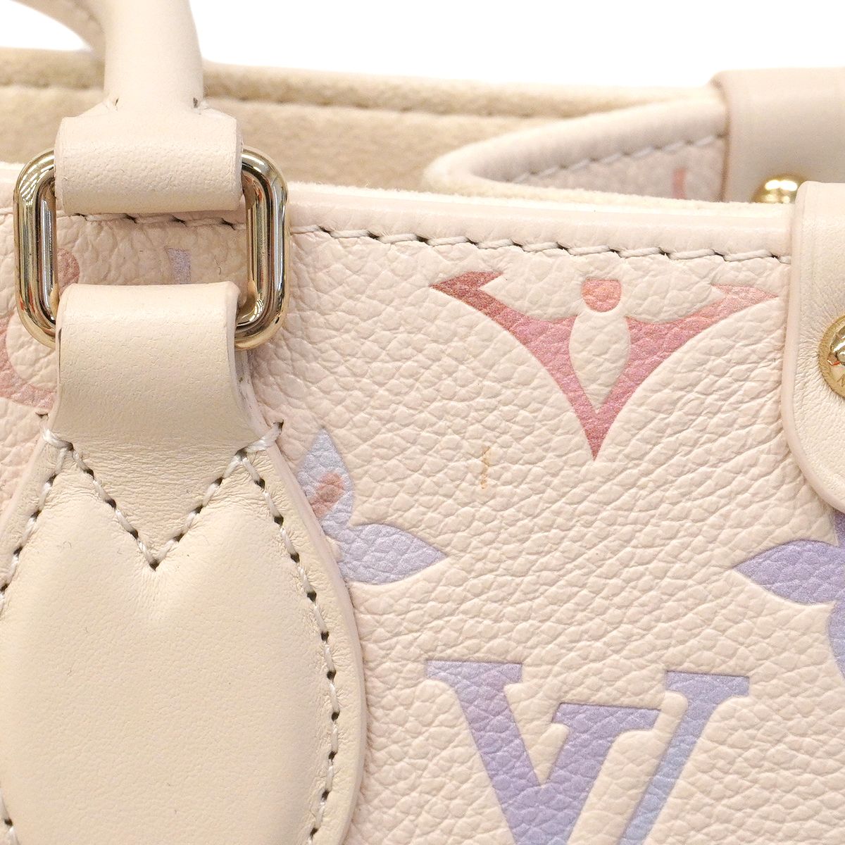 Louis Vuitton Handbag Monogram Empreinte On The Go PM Dream Cream 2-Way — view 9