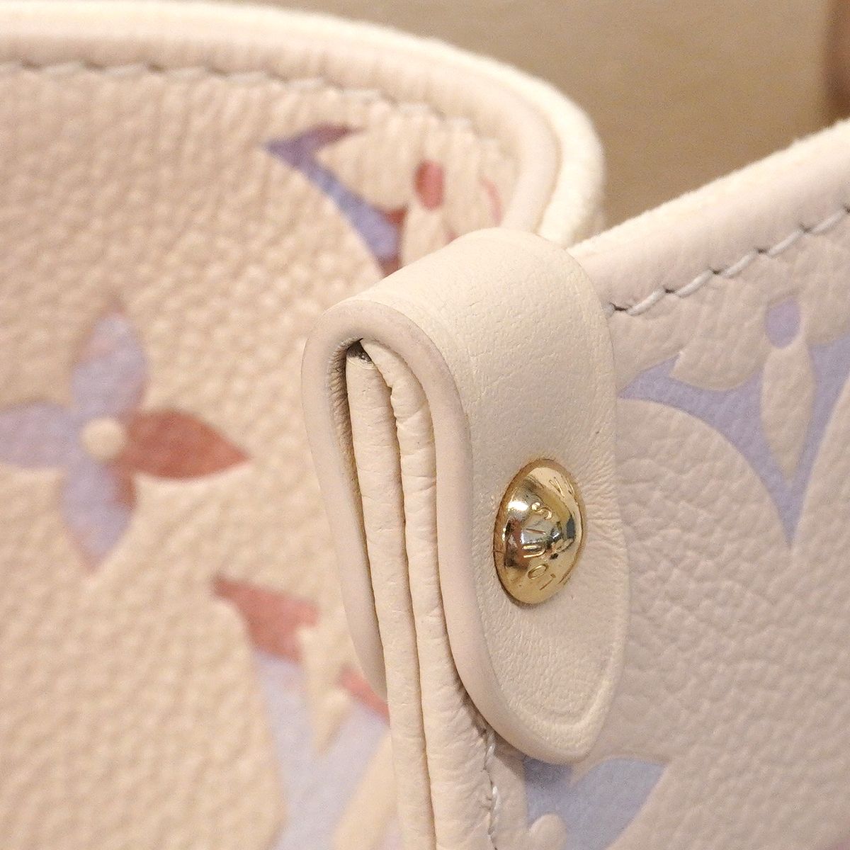 Louis Vuitton Handbag Monogram Empreinte On The Go PM Dream Cream 2-Way — view 6
