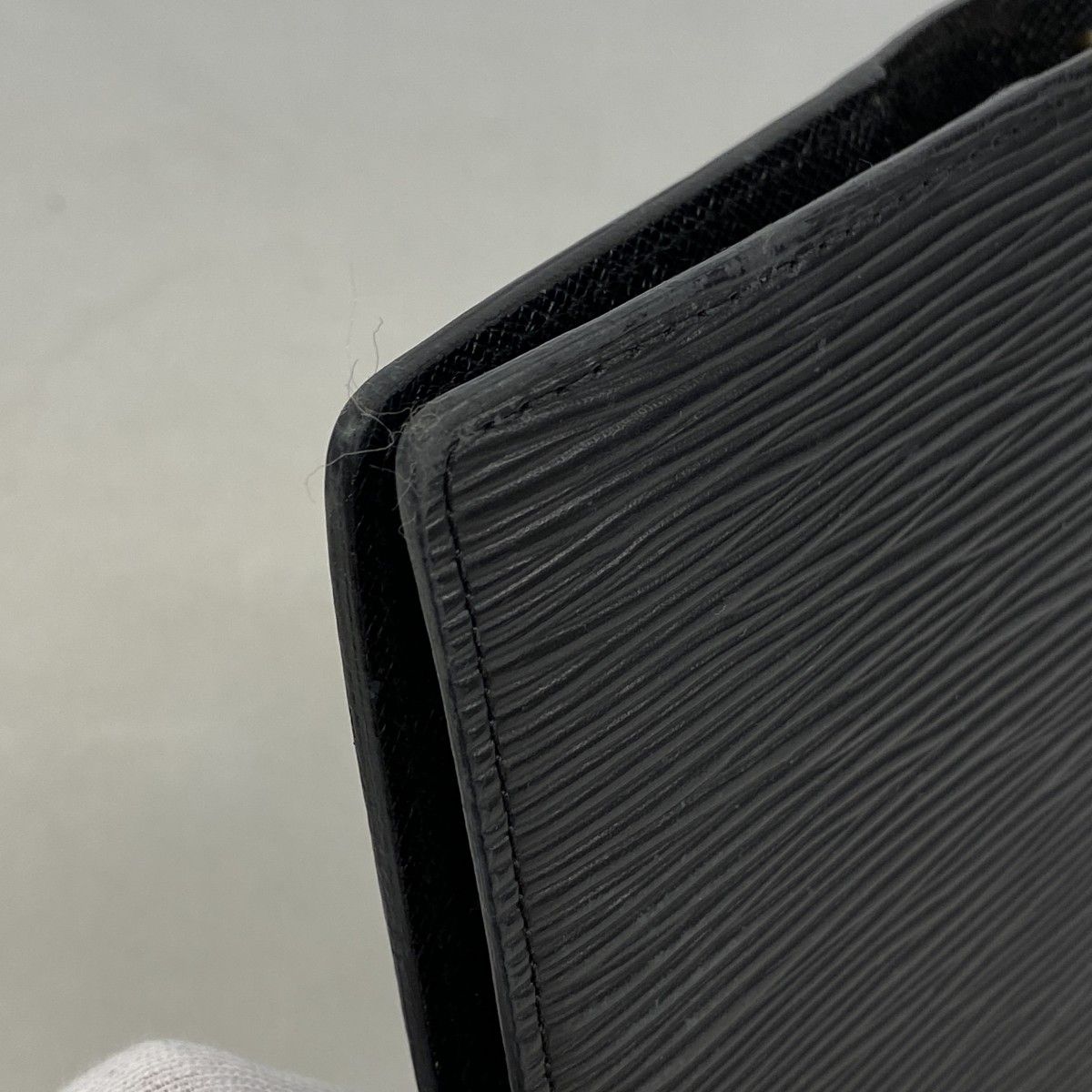 Louis Vuitton Notebook Cover Epi Agenda PM Noir — view 6