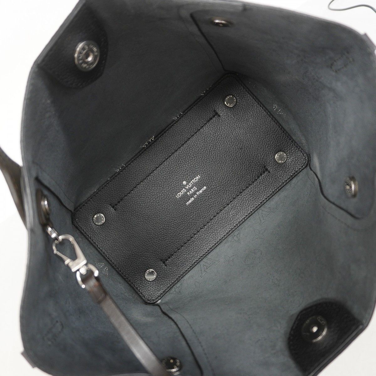 Louis Vuitton Handbag Mahina Hina PM Noir — view 4