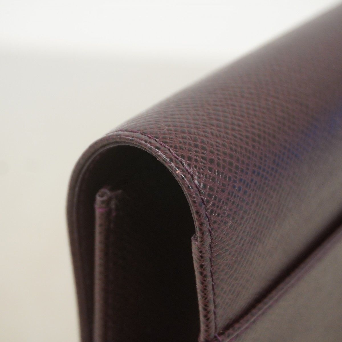 Louis Vuitton Clutch Taiga Selenga Acajou — view 6