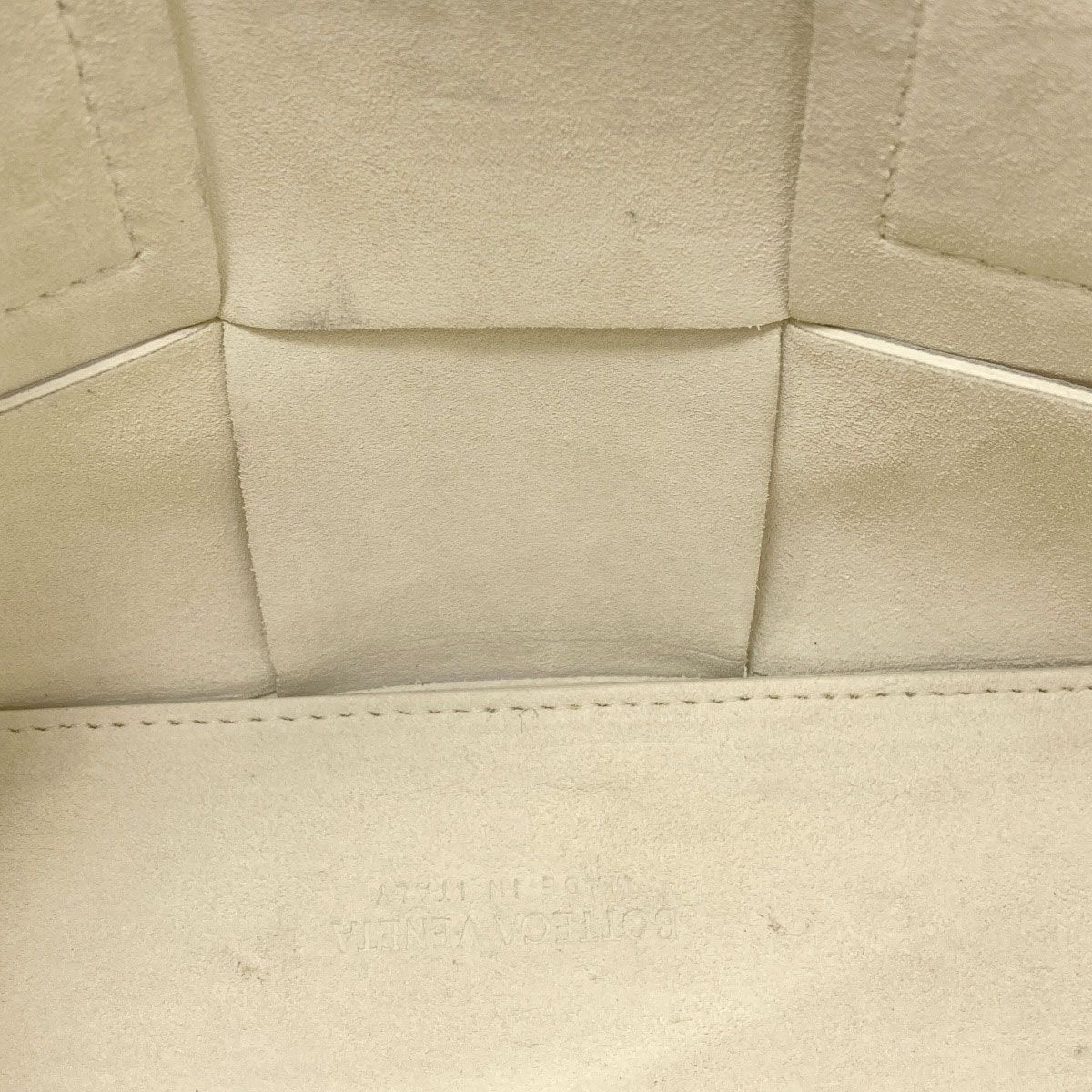 Bottega Veneta Candy Arco 2-Way Handbag Calf — view 8