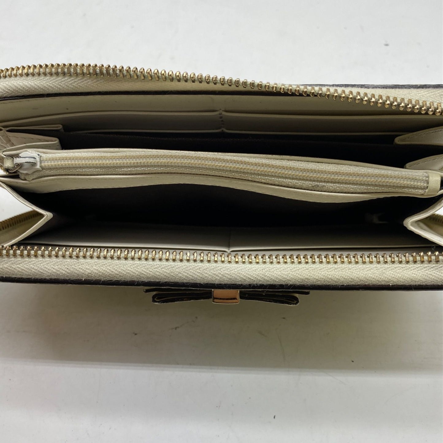 Gucci Wallet Guccissima Round Zip Leather White Card Billfold Coin — view 9