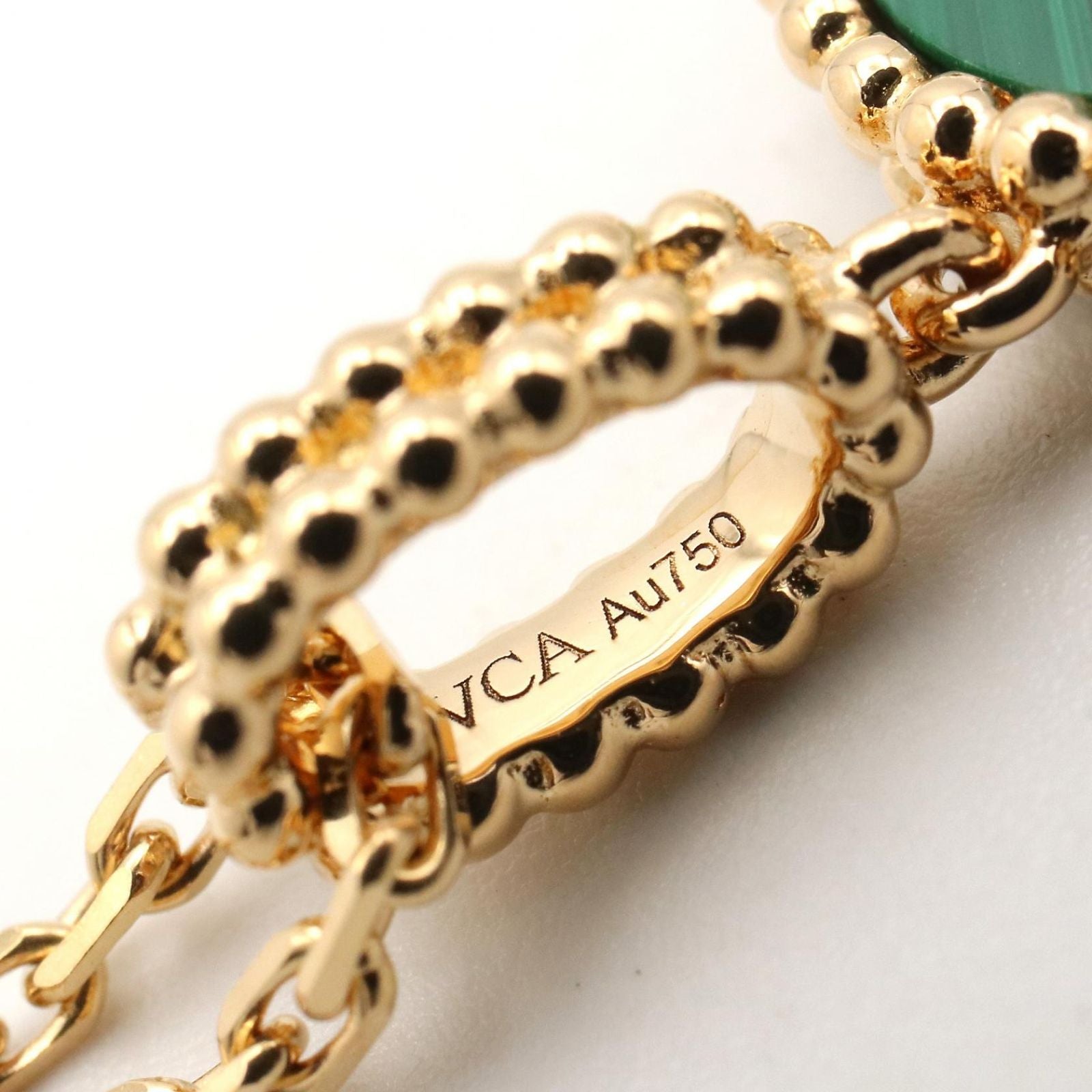 Van Cleef & Arpels Necklace Magic Alhambra Malachite Long 82.5 90 cm 18k — view 3