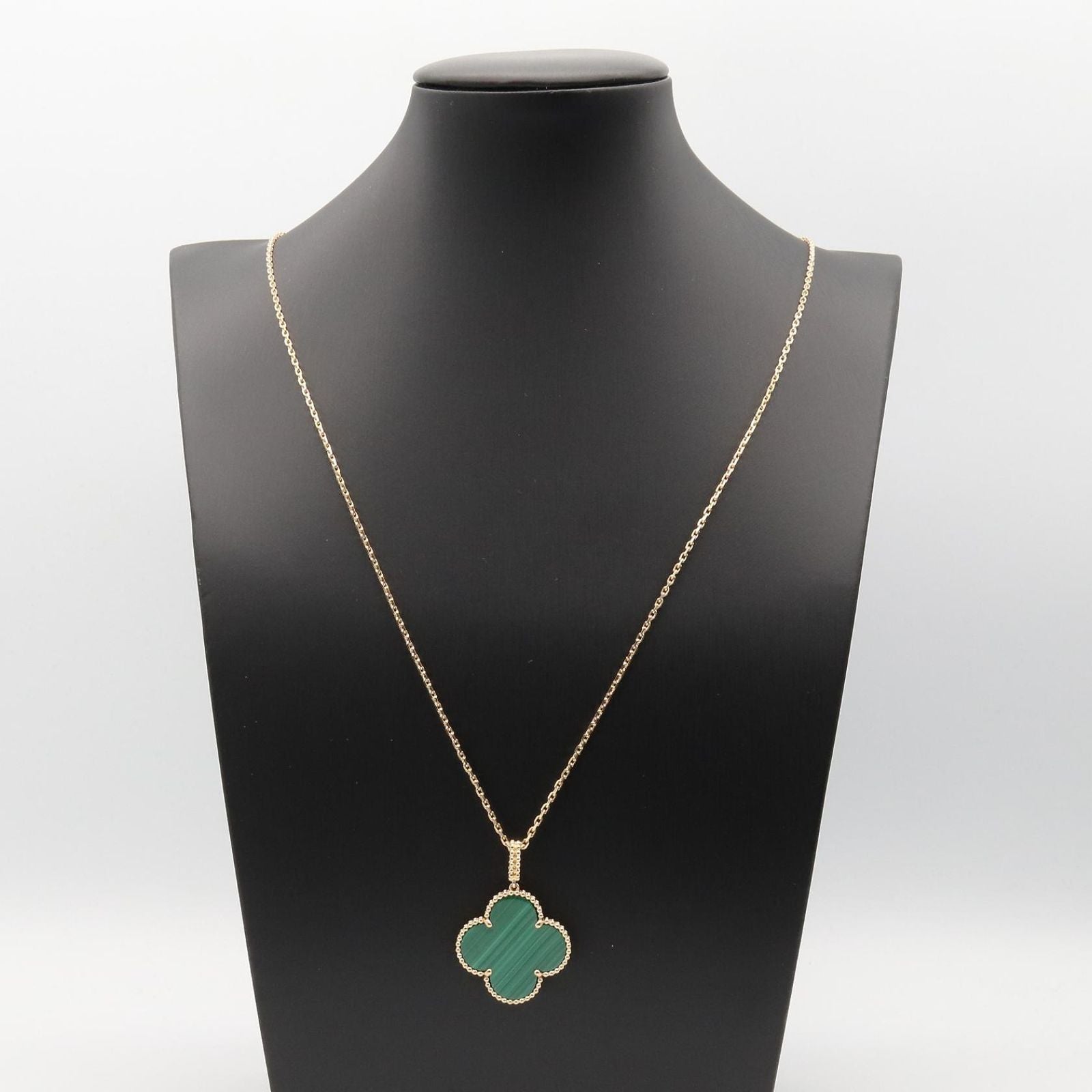 Van Cleef & Arpels Necklace Magic Alhambra Malachite Long 82.5 90 cm 18k — view 7