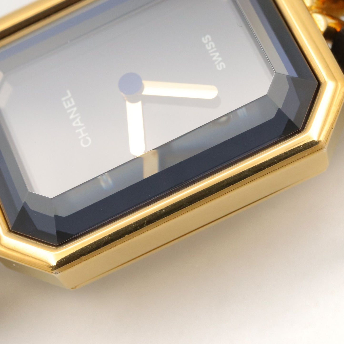 Chanel Watch Premiere M Black Leather — view 9
