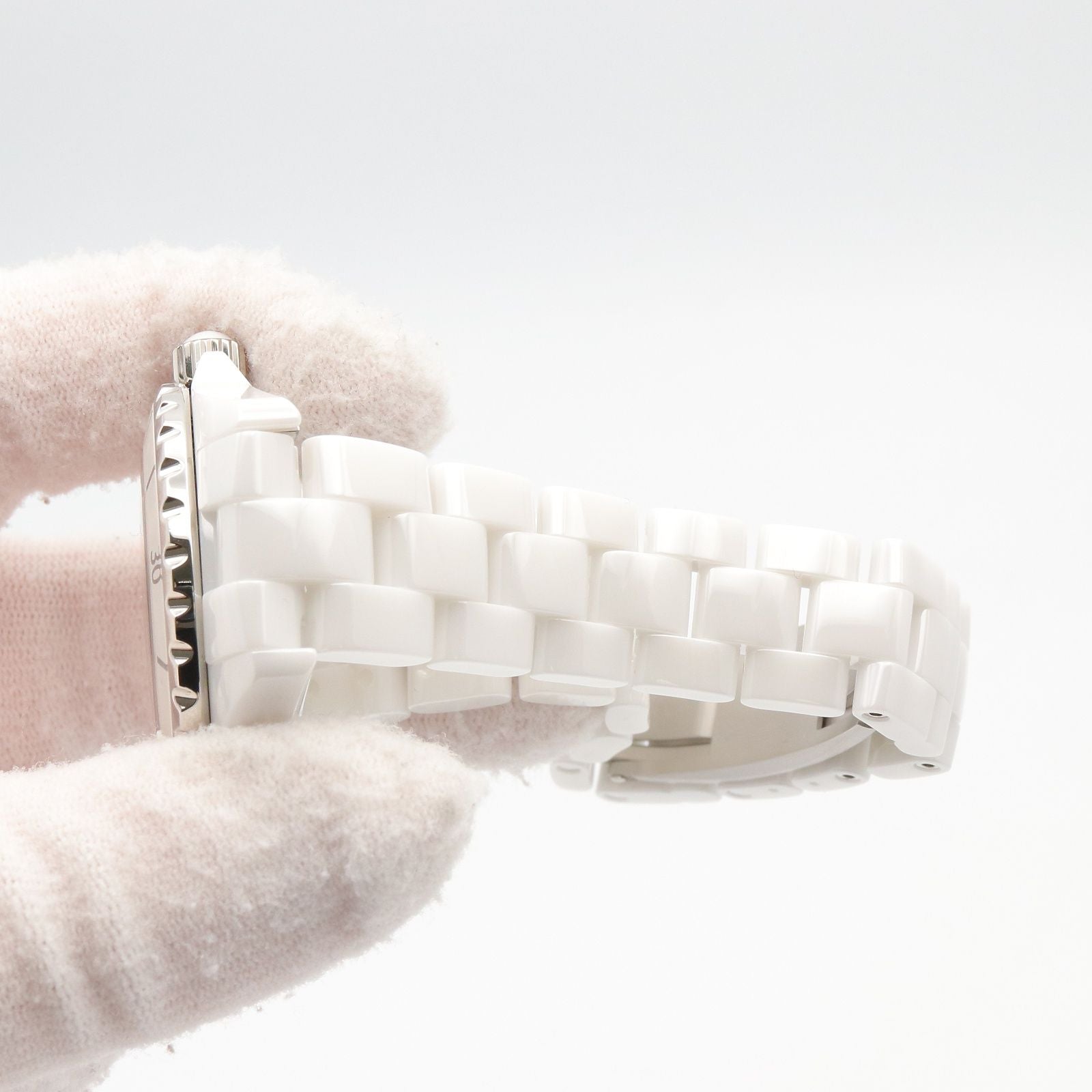 Chanel Watch Diamond Pink Shell Ceramic — view 8