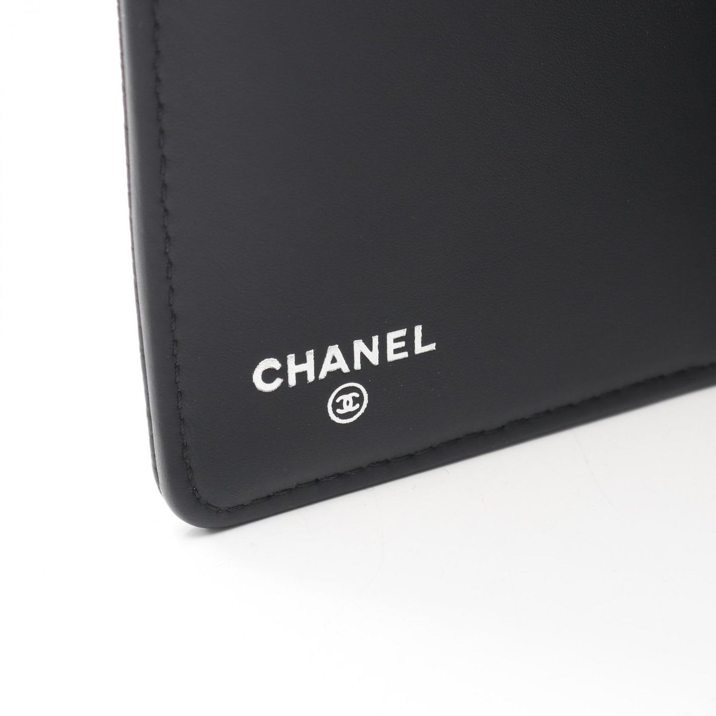 Chanel Bifold Wallet CC Logo Black Caviar Leather — view 5