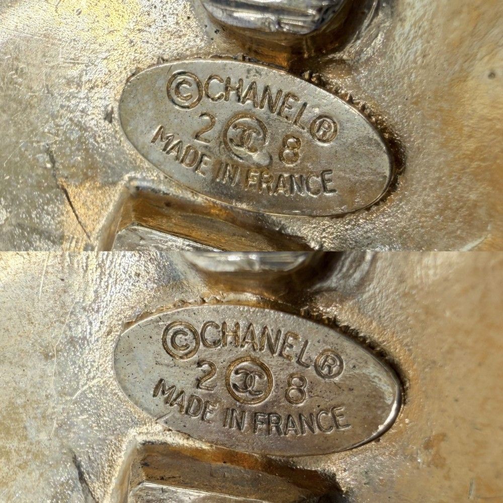 Chanel Earrings Quilted Round CC Logo Vintage 2 8 Gold — view 4