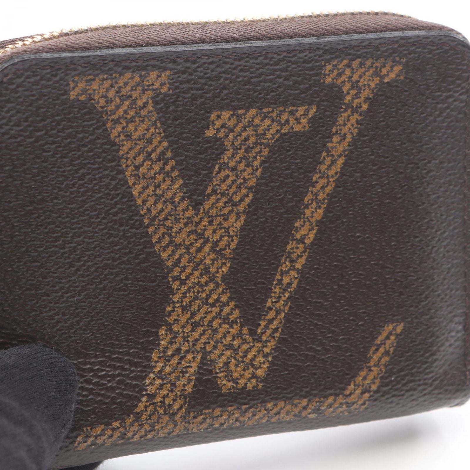 Louis Vuitton Coin Case Zippy Purse Monogram Giant — view 6