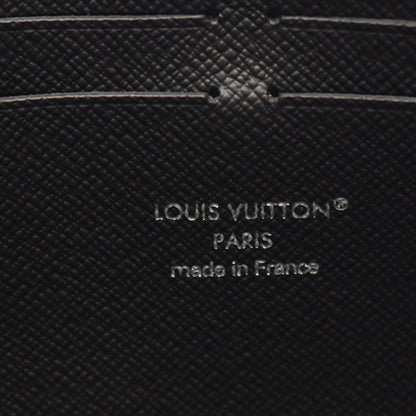 Louis Vuitton Round Wallet Zippy Horizontal Taiga Noir Leather — view 4