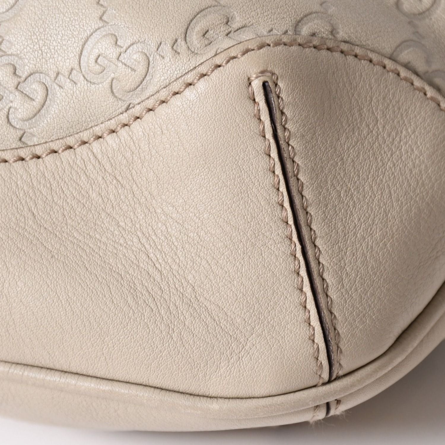 Gucci GG Canvas Bamboo Handbag Beige White Shoulder Strap Gold — view 8