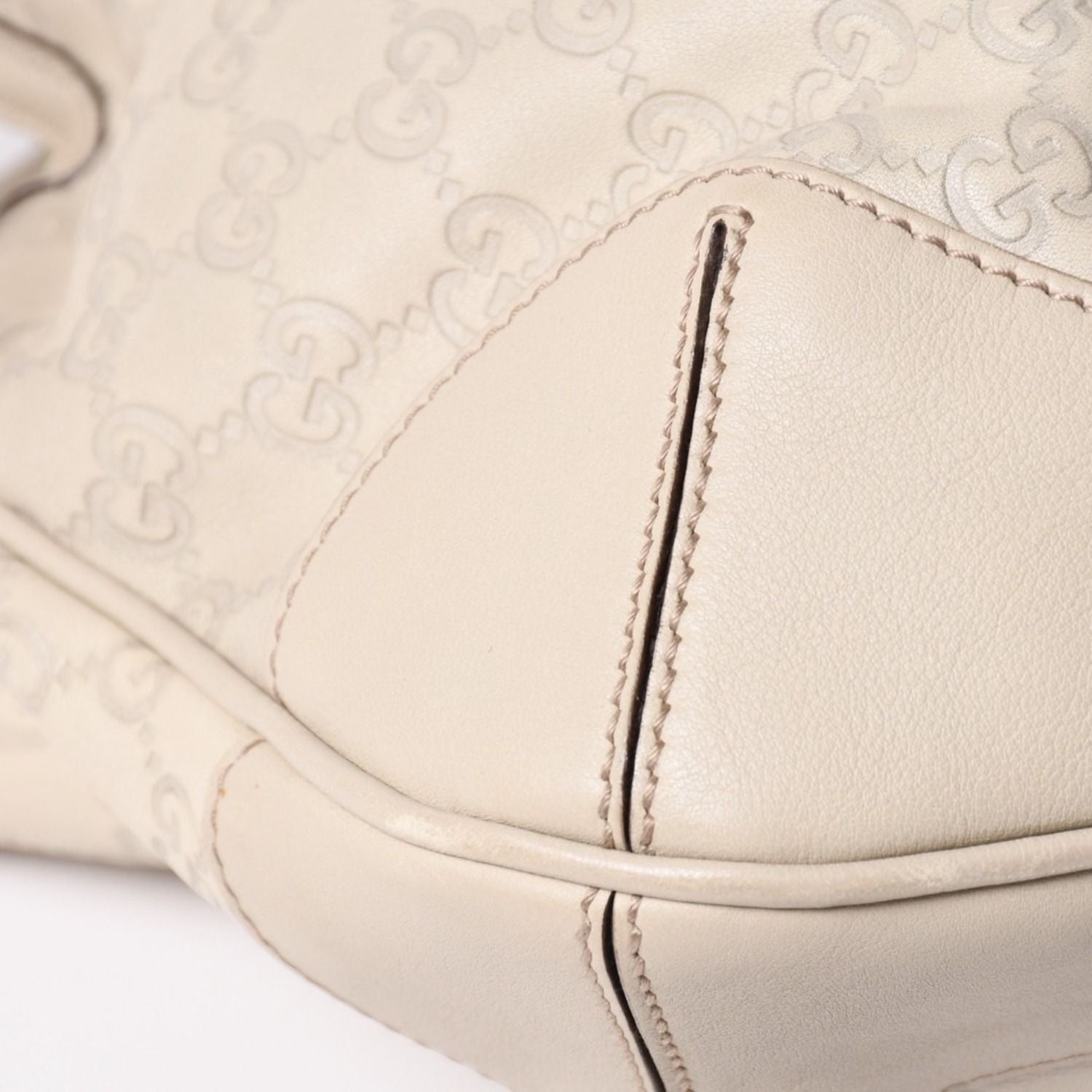 Gucci GG Canvas Bamboo Handbag Beige White Shoulder Strap Gold — view 7