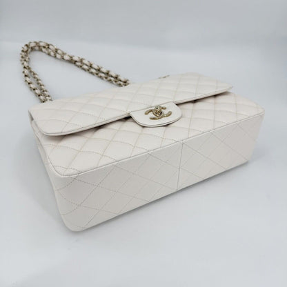 Chanel Shoulder Bag Quilted 30 CC Logo Turnlock Double Flap Bag Chain Caviar — view 3