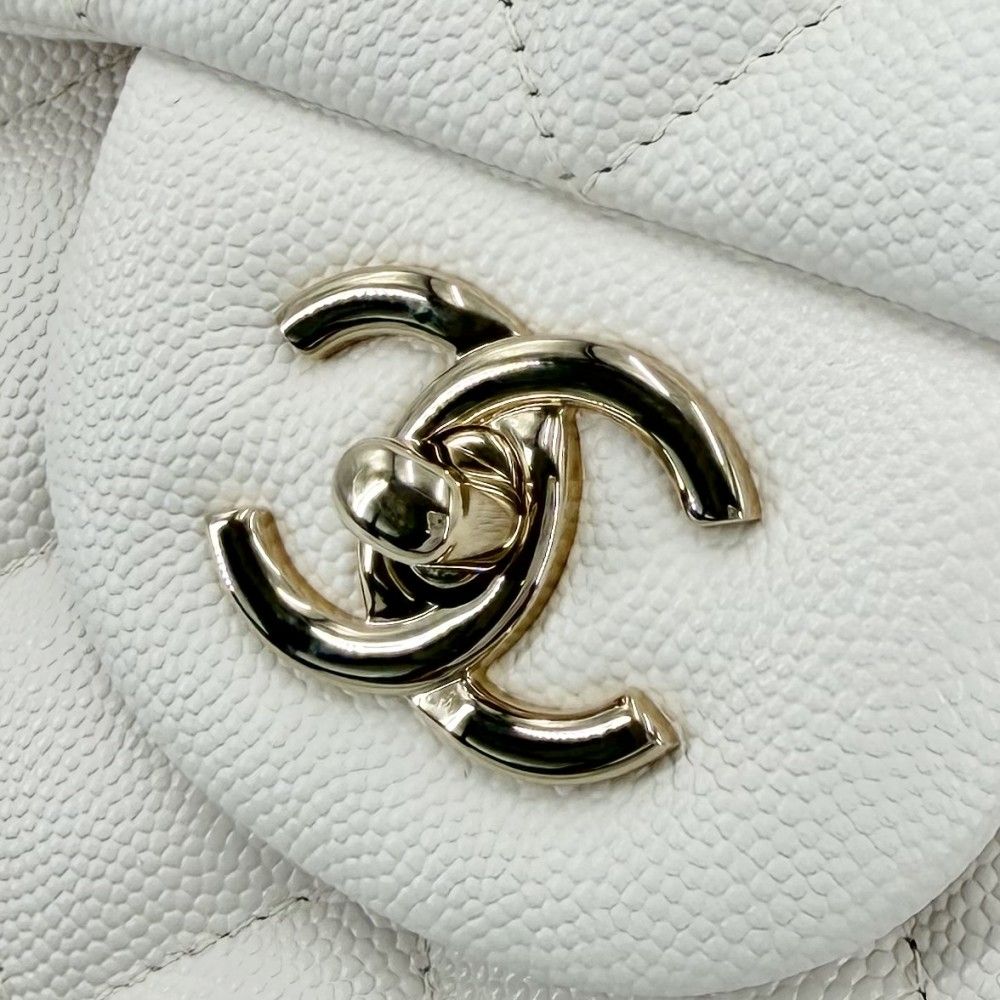 Chanel Shoulder Bag Quilted 30 CC Logo Turnlock Double Flap Bag Chain Caviar — view 7