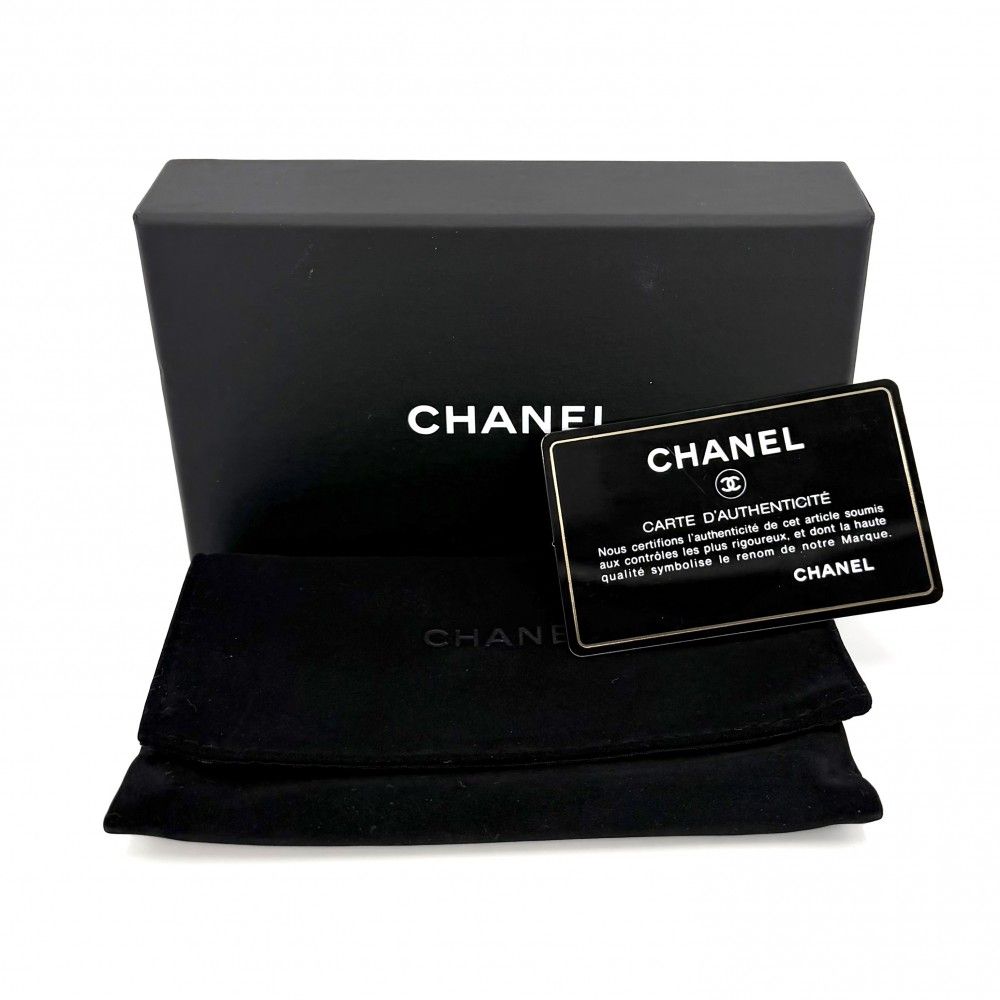 Chanel Coin Case Quilted CC Logo Purse Card Caviar Leather Black Silver — view 8